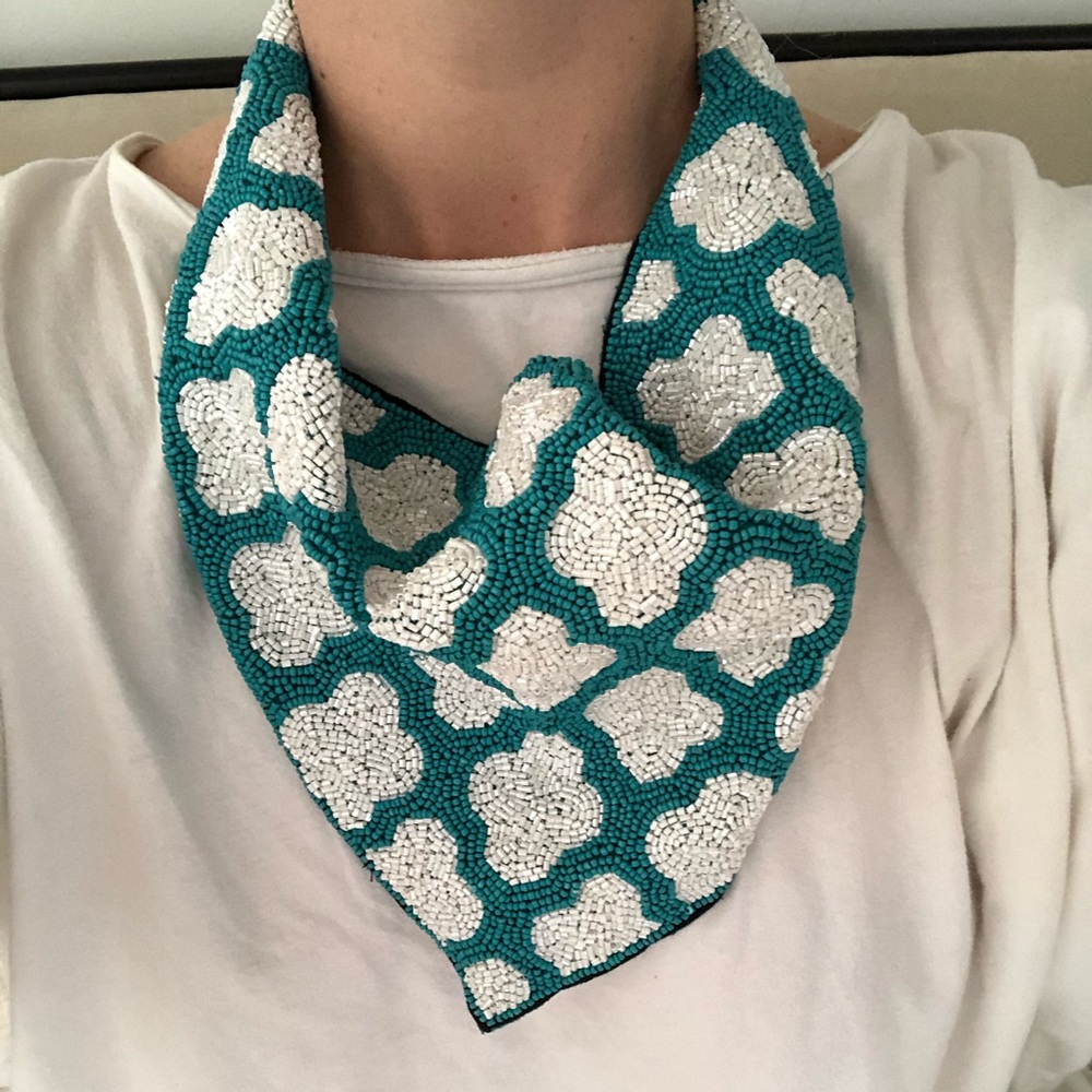 Beaded scarf shape necklace